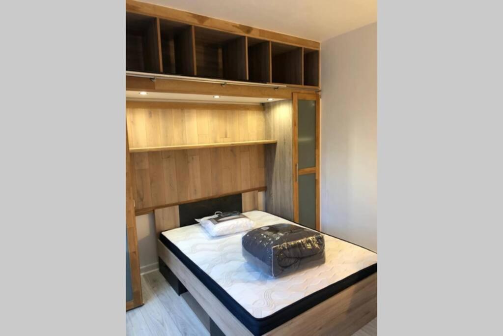 Spacieux Confortable Appartement Centre Ville 瓦朗西纳 外观 照片